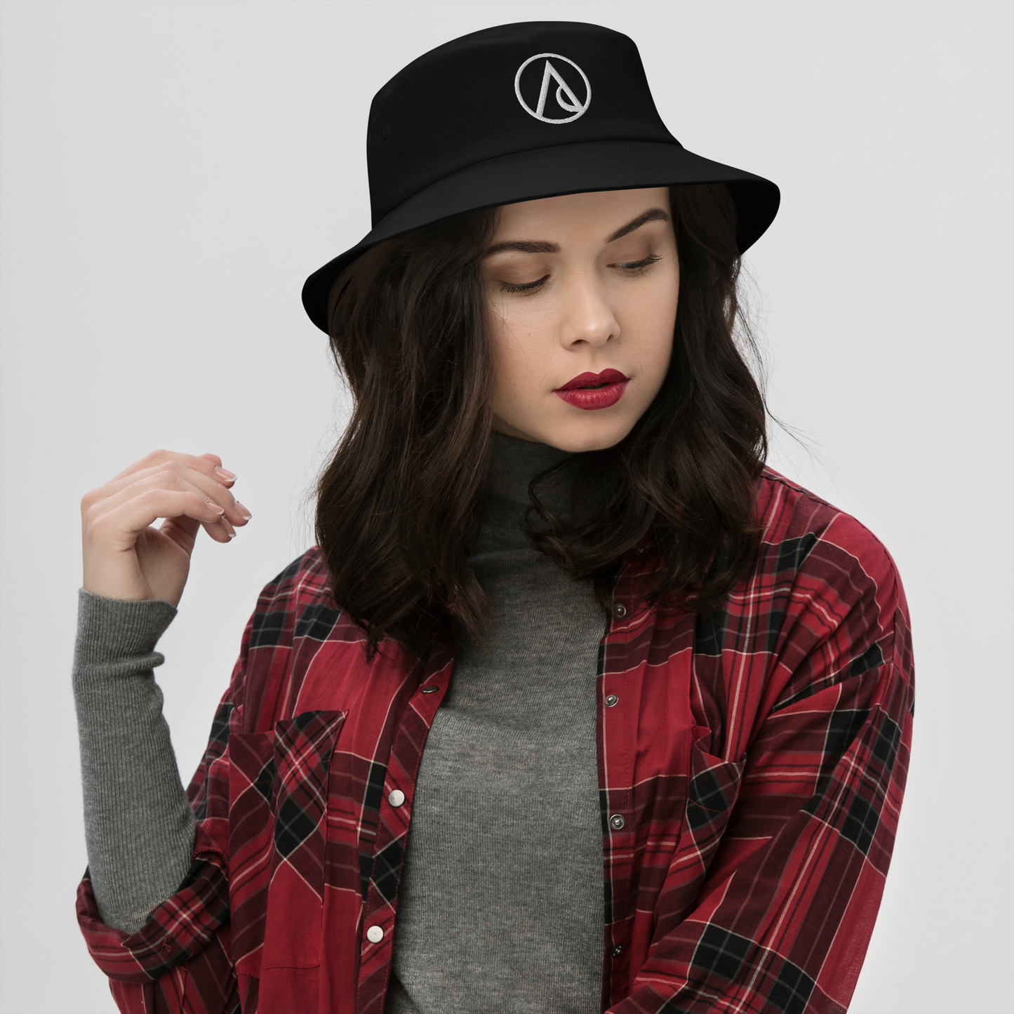 Alma Joven Bucket Hat