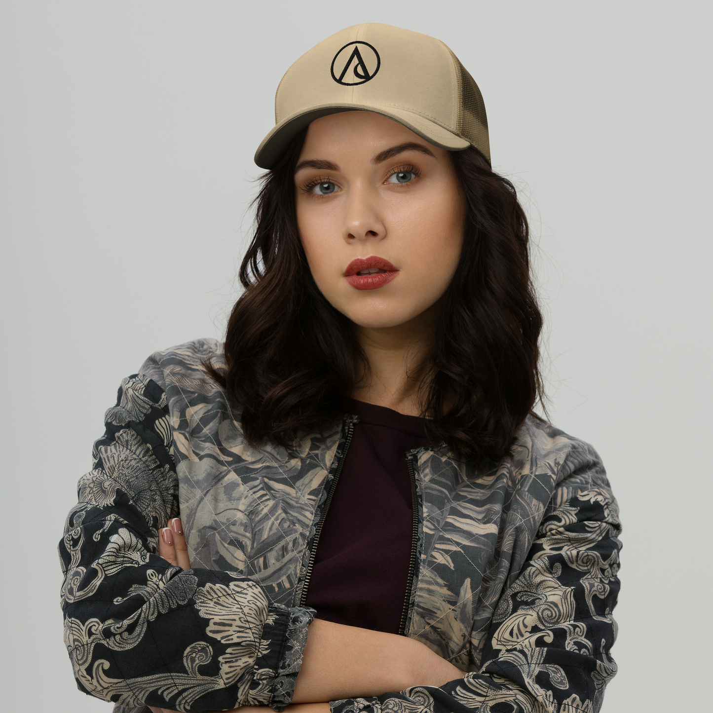 Alma Joven Trucker Hat